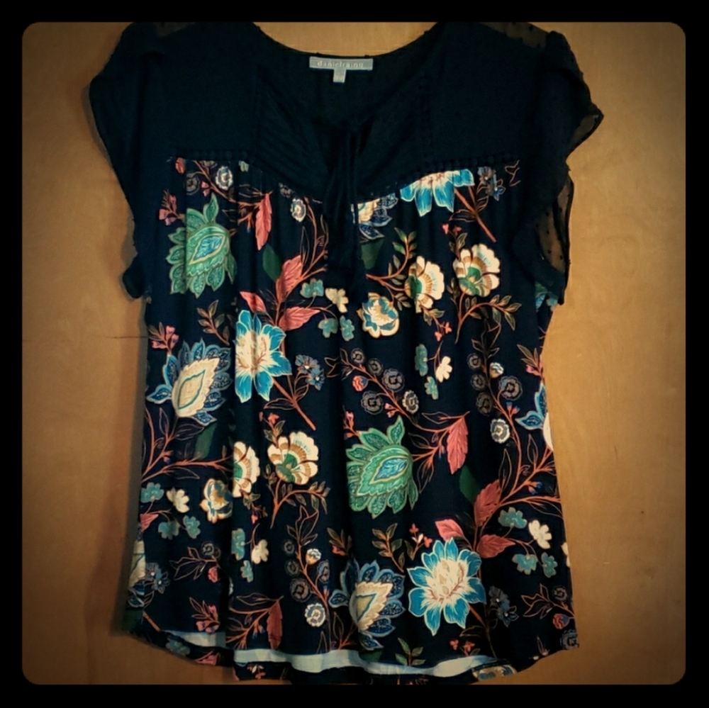 Daniel Rainn Flutter Sleeve Top